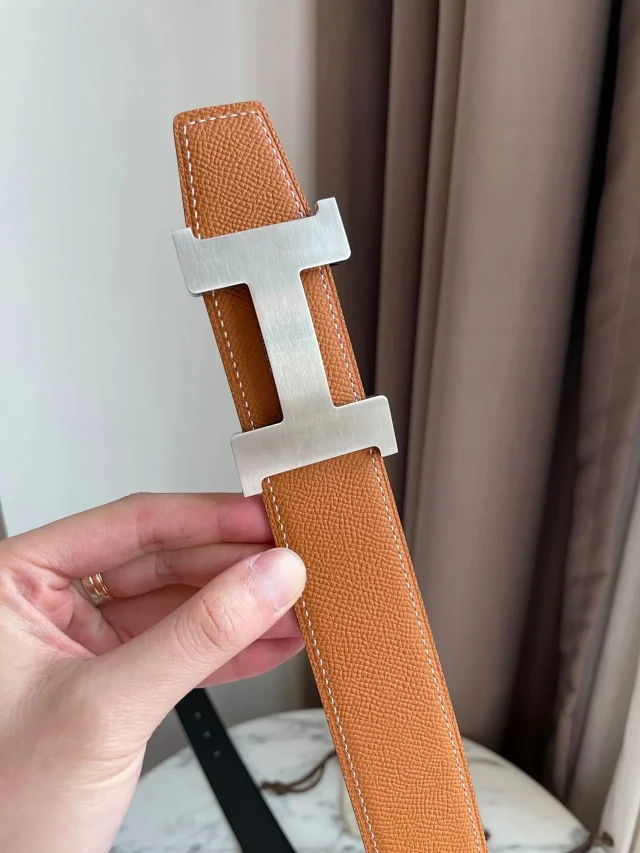 Hermès Belts Constance Reversible Leather Belt, 38 mm product detail image 8