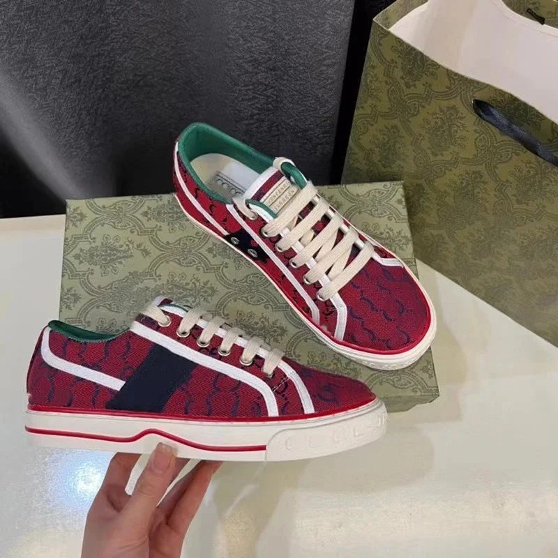 Gucci Sneakers Low-Top Canvas Web-Stripe — Red