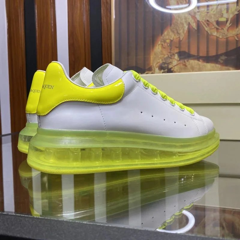 Alexander McQueen Sneakers Leather low-top with transparent air-cushion sole — Air cushion yellow leather tail