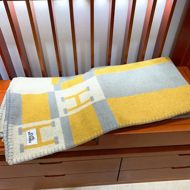 Hermès Uncategorized H Monogram Blanket product detail image 3