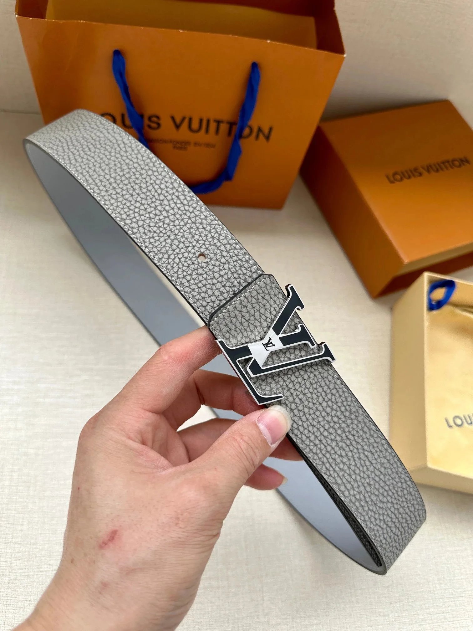 Louis Vuitton Belts Pebbled Leather Belt with LV Buckle image 2