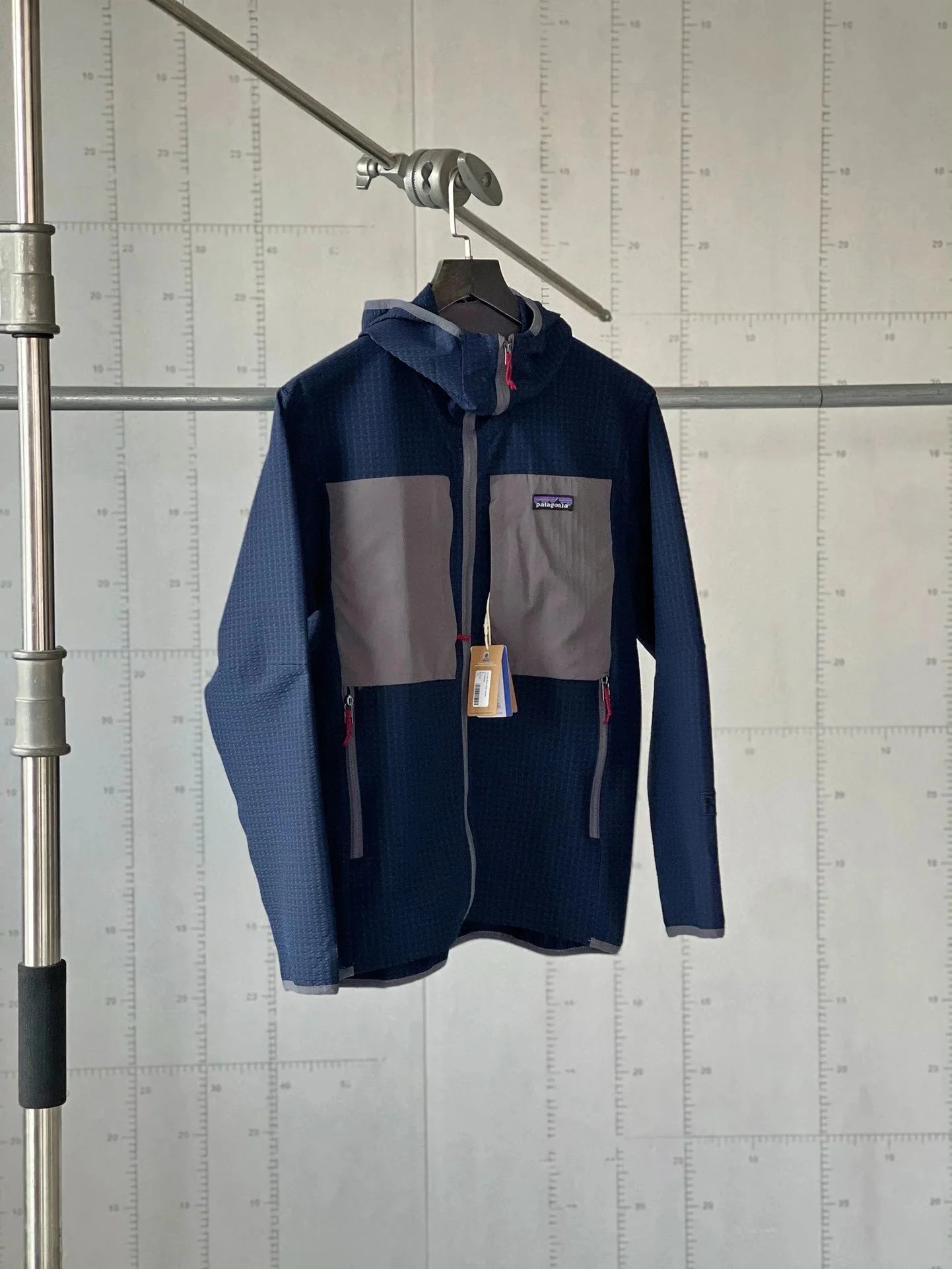 Patagonia Jackets Hooded full-zip color-block jacket image 7