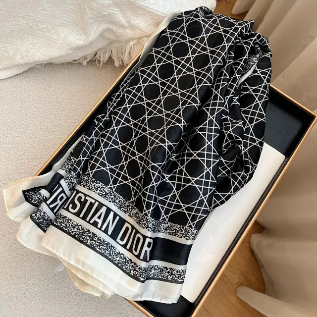 Dior Scarves Geometric Line Print Scarf product detail image 7