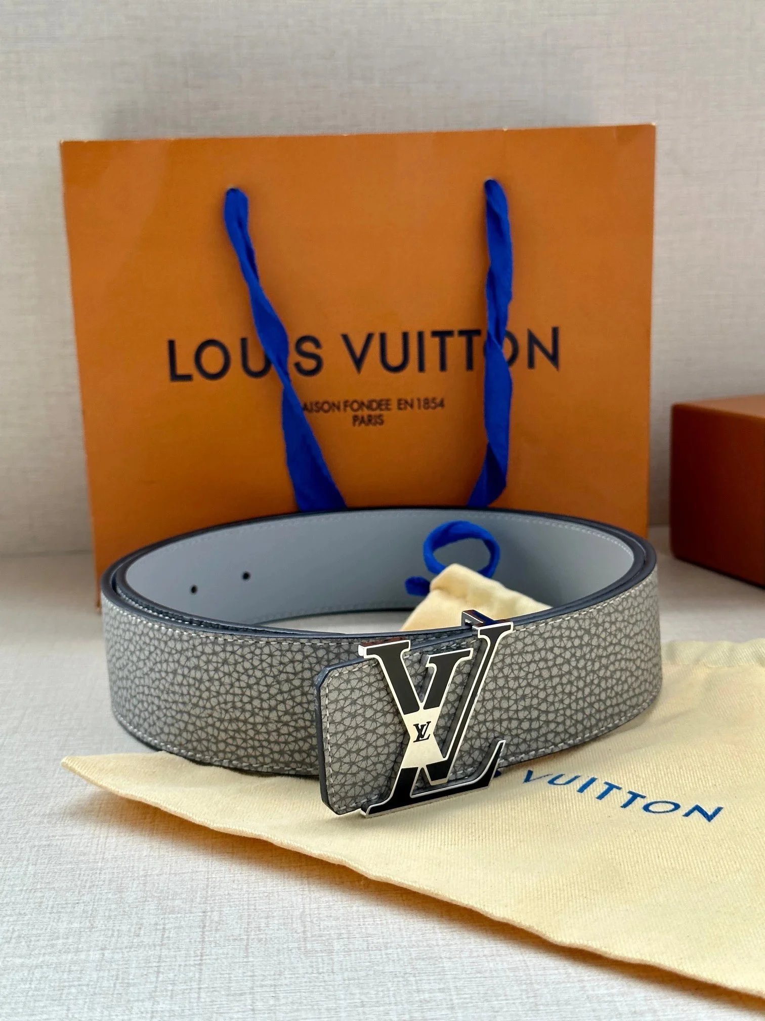 Louis Vuitton Belts Pebbled Leather Belt with LV Buckle image 4