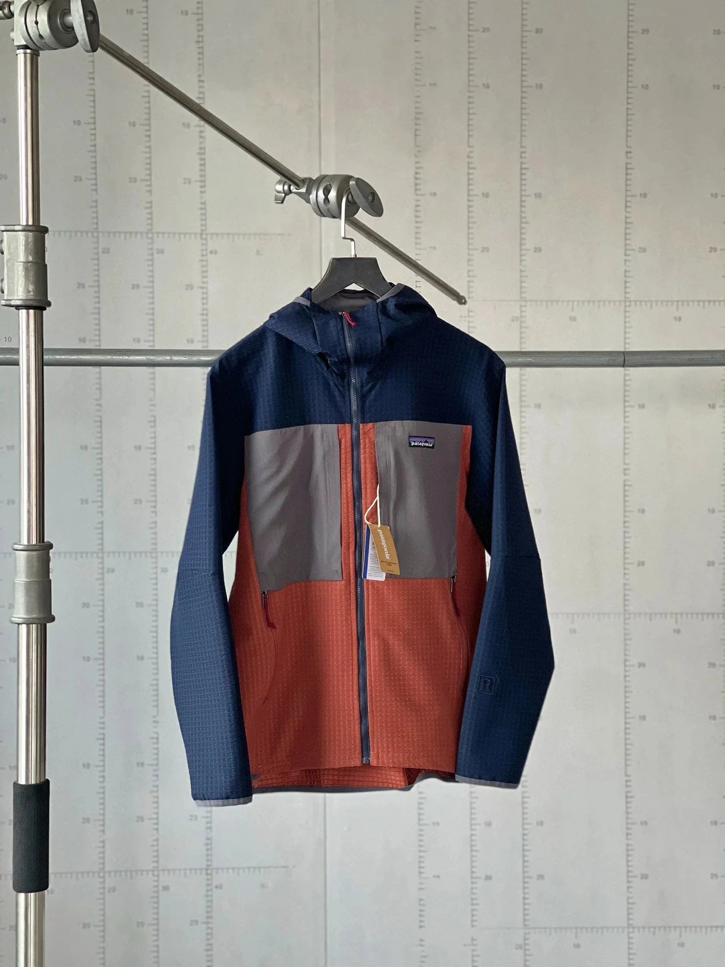 Patagonia Jackets Hooded full-zip color-block jacket image 9
