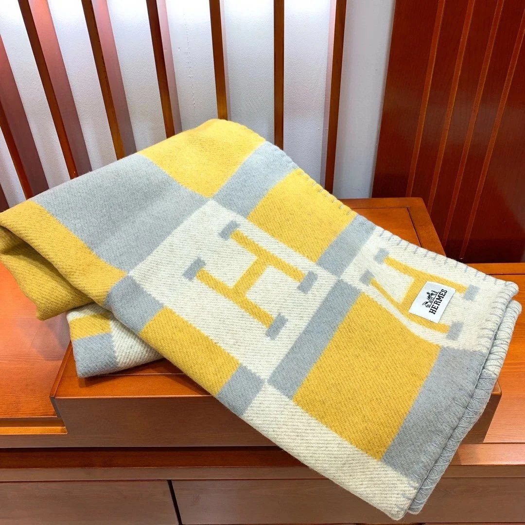 Hermès Uncategorized H Monogram Blanket image 4