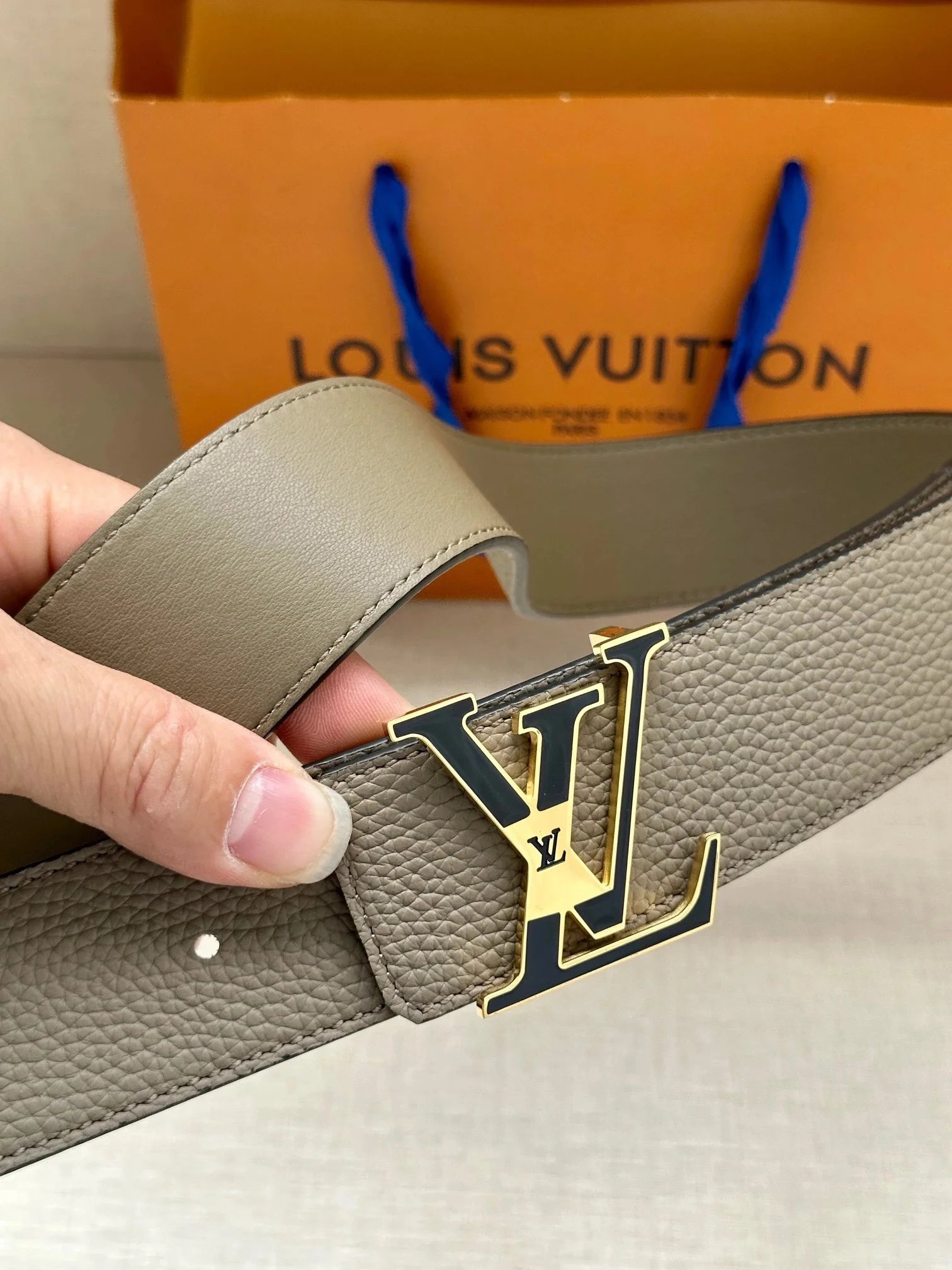 Louis Vuitton Belts Pebbled Leather Belt with LV Buckle image 10