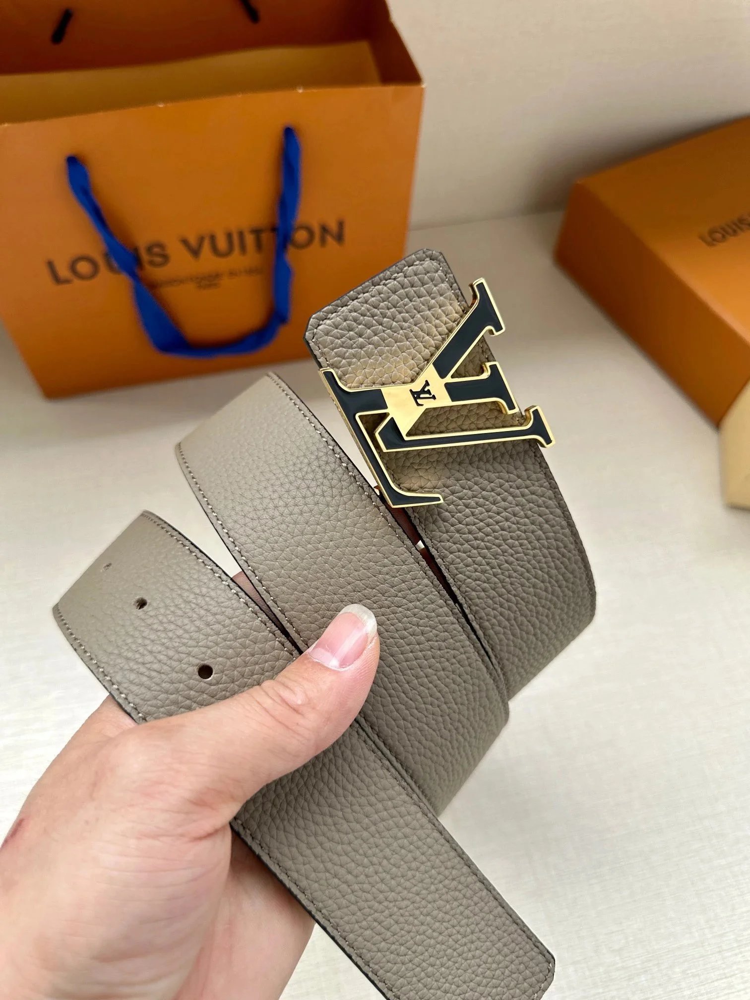 Louis Vuitton Belts Pebbled Leather Belt with LV Buckle image 11