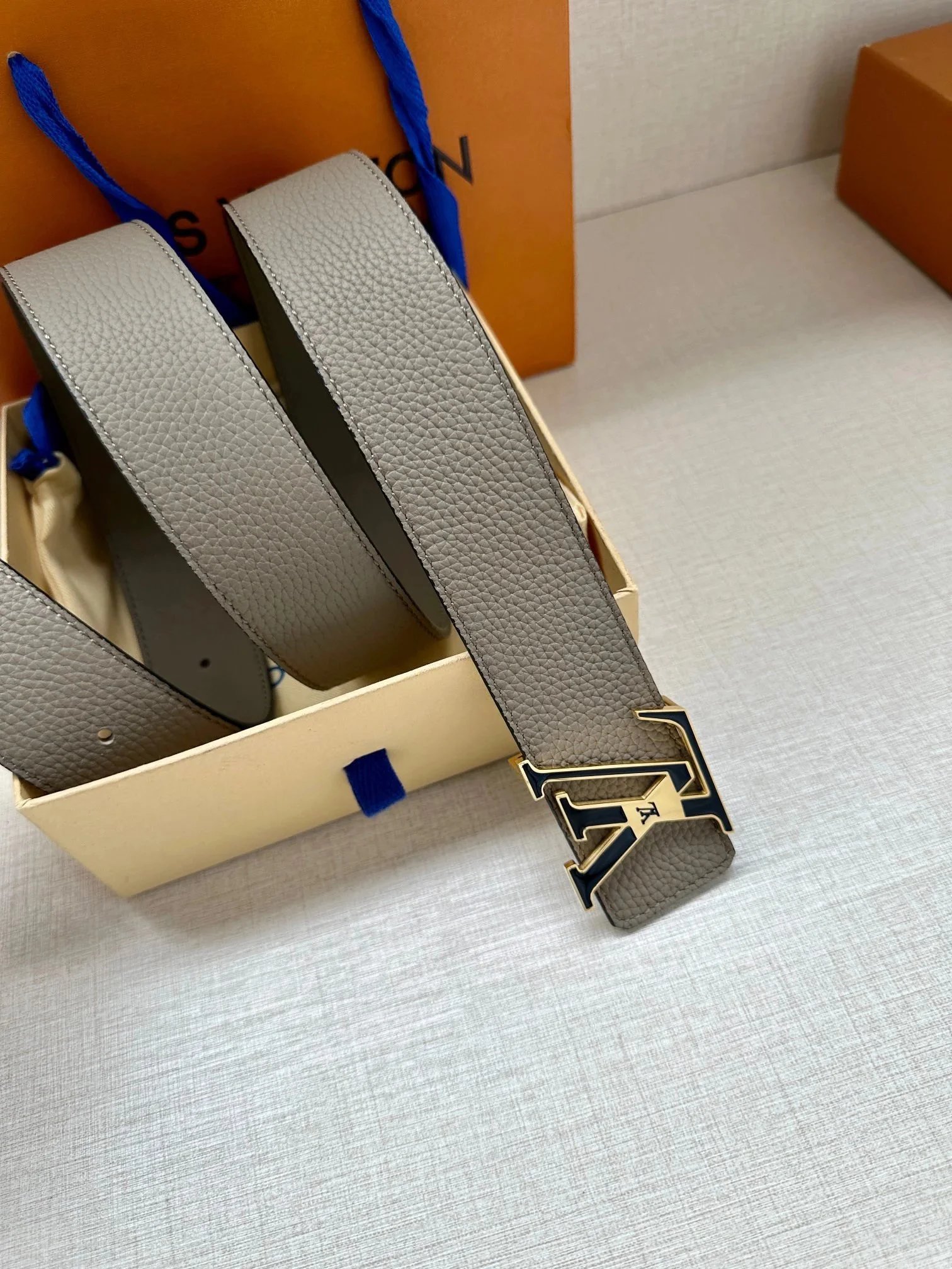Louis Vuitton Belts Pebbled Leather Belt with LV Buckle image 12