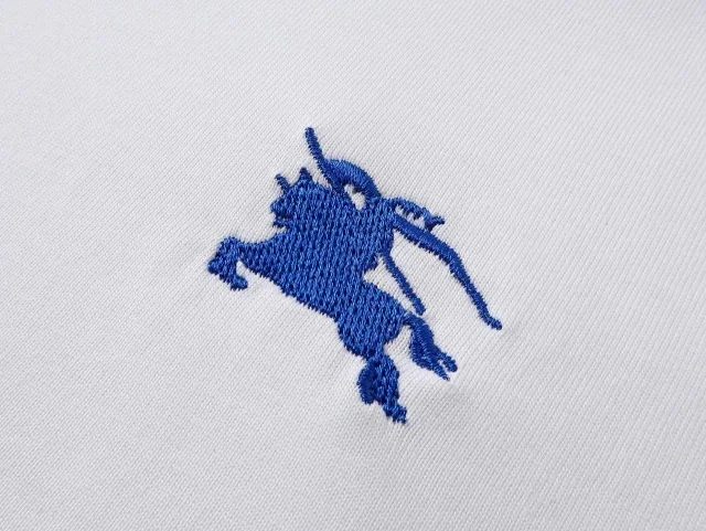 Burberry T-Shirts Short-sleeve crew-neck logo graphic product detail image 4