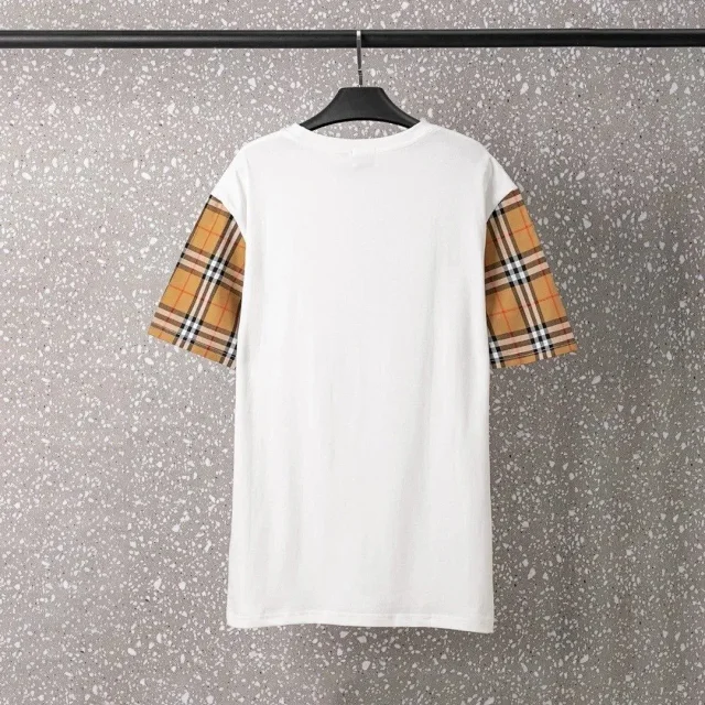 Burberry T-Shirts Short-sleeve crew-neck logo graphic product detail image 7