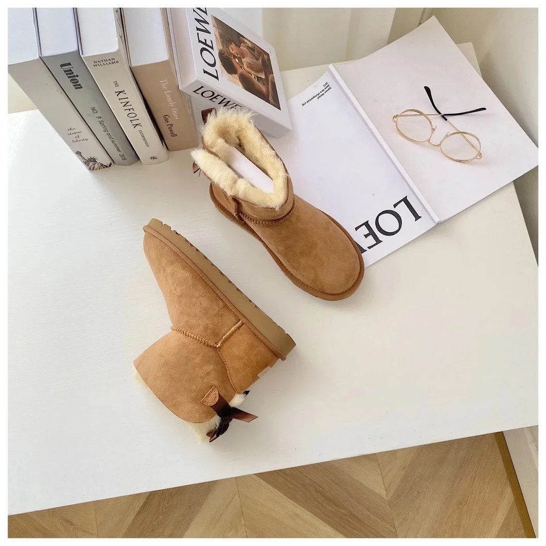 UGG Boots Bailey Bow fur-lined ankle image 4