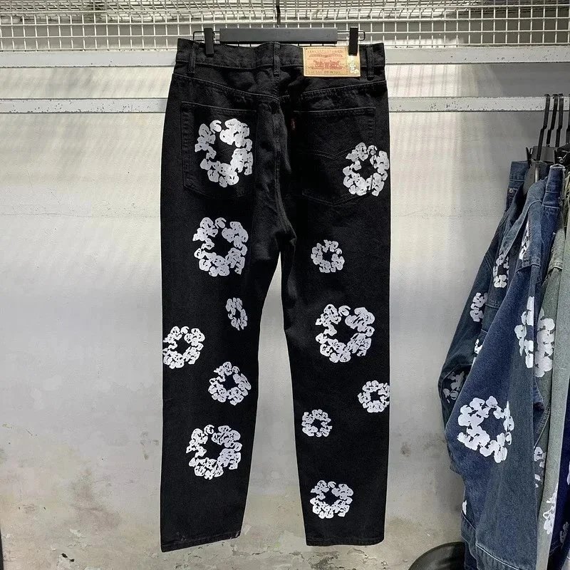 Levi's Jackets All-over floral print denim jacket — Black pants