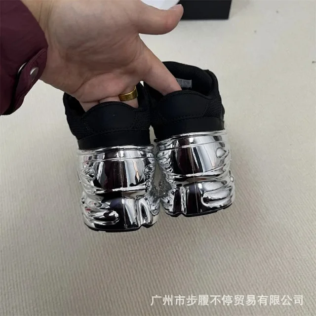 Raf Simons Sneakers Low-Top with Metallic Sculpted Sole product detail image 8