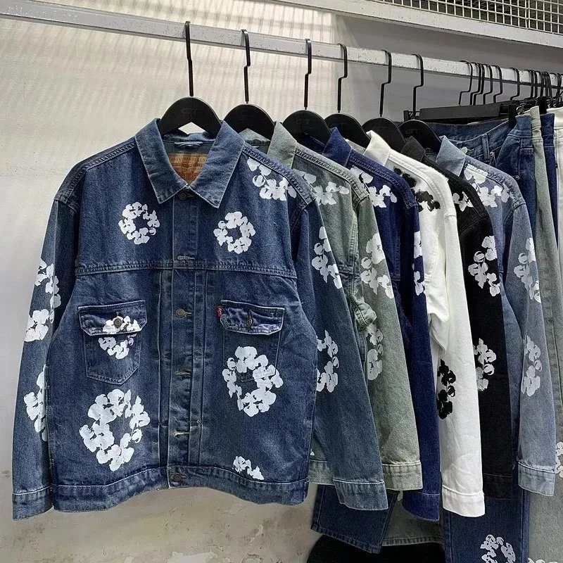 Levi's Jackets All-over floral print denim jacket image 3