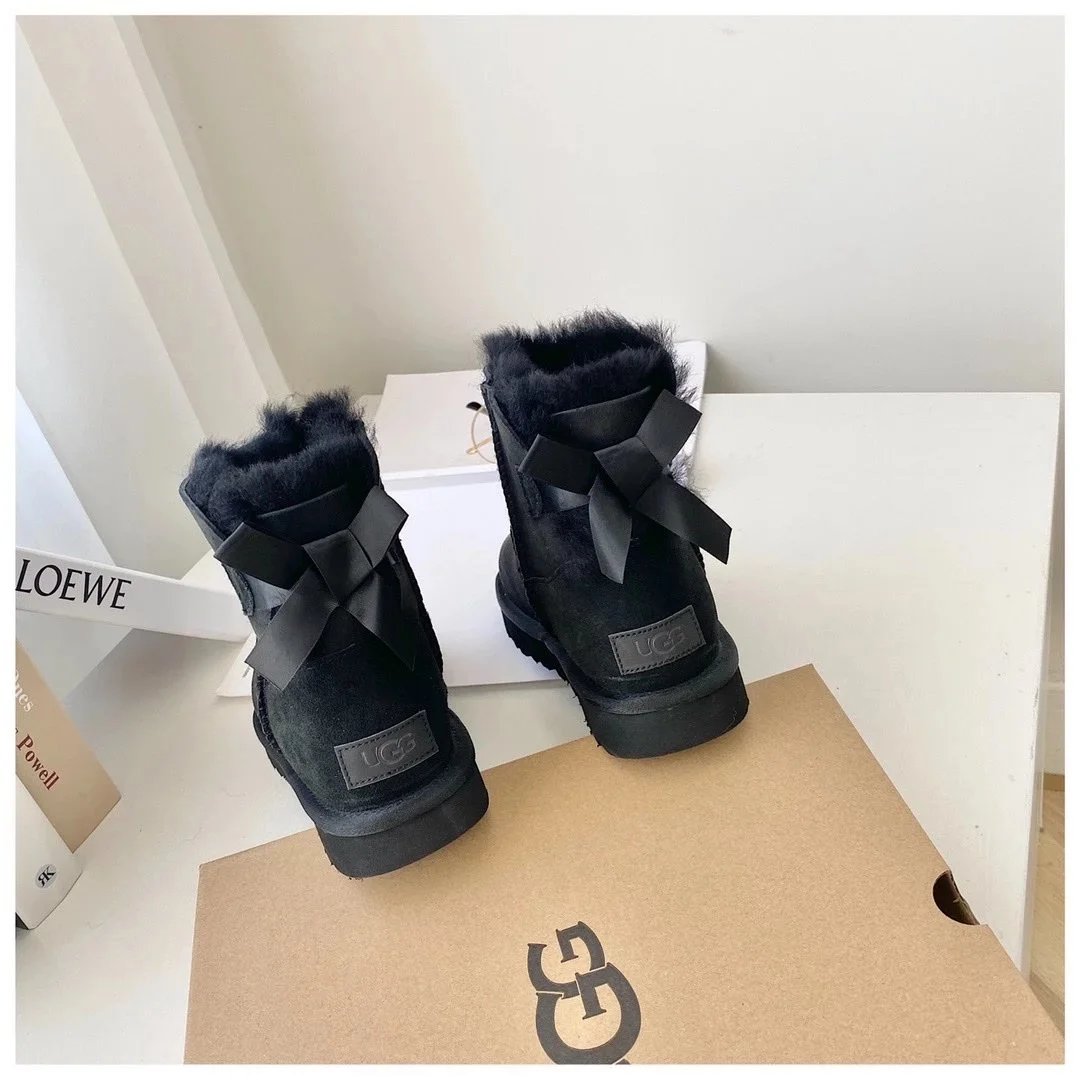 UGG Boots Bailey Bow fur-lined ankle — Black