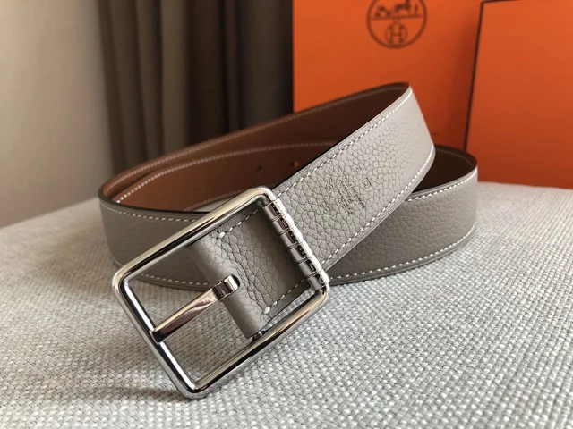 Hermès Belts 32 mm reversible grained leather pin-buckle belt product detail image 3