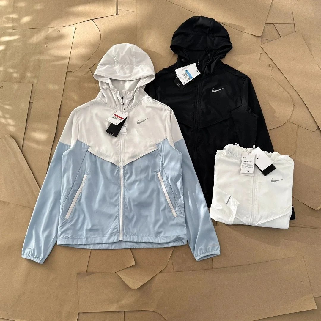 Nike Jackets Hooded lightweight windbreaker image 5