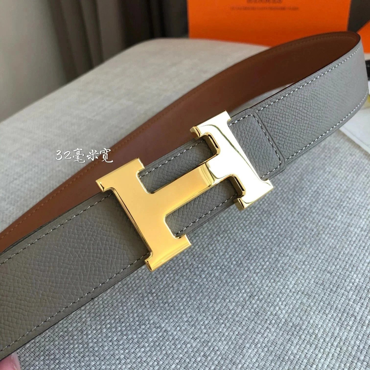 Hermès Belts Reversible 32 mm leather belt with H buckle image 4