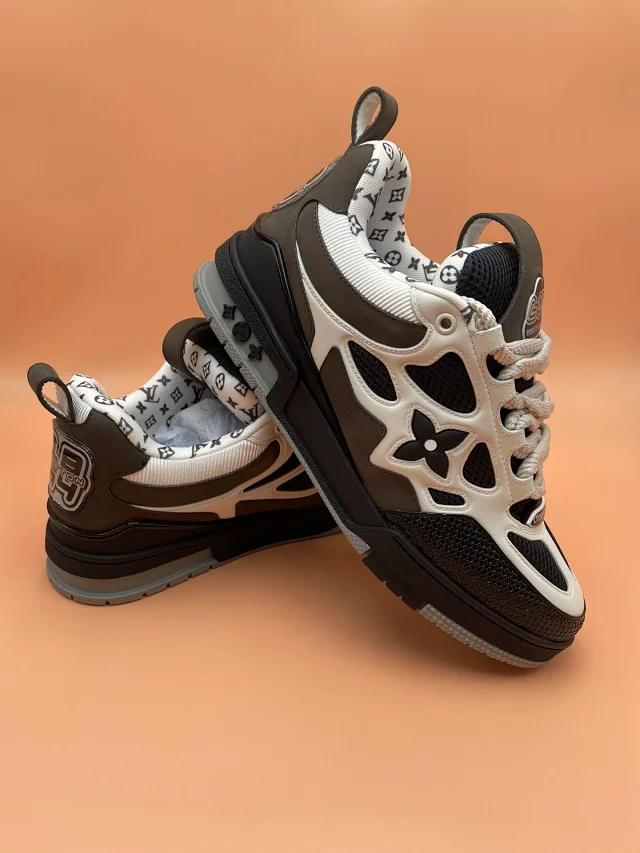 Louis Vuitton Sneakers Low-Top Monogram image 3