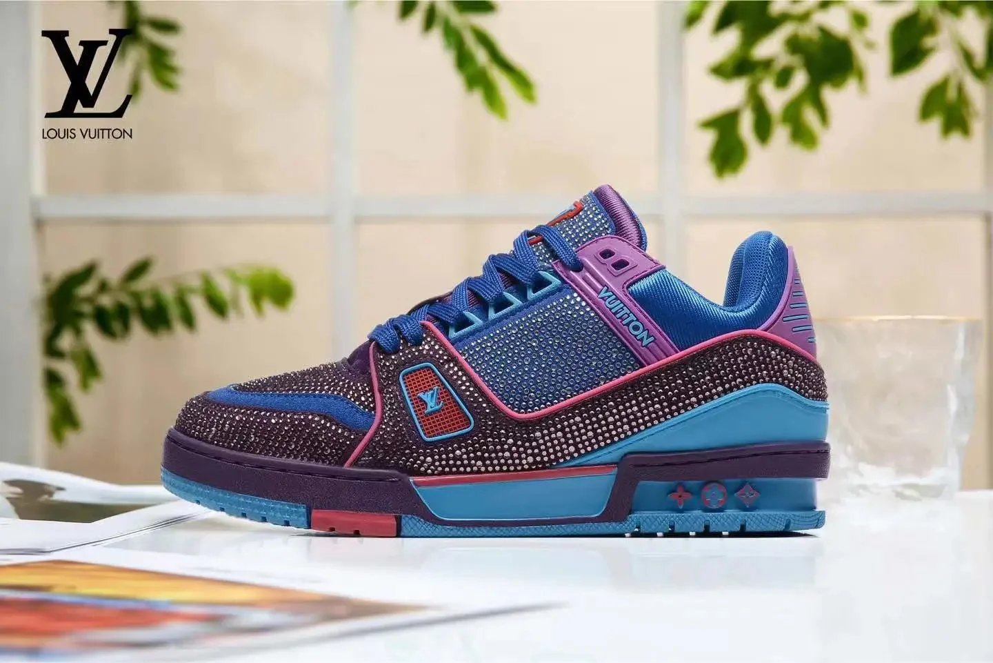 Louis Vuitton Sneakers Low-Top Monogram — 33