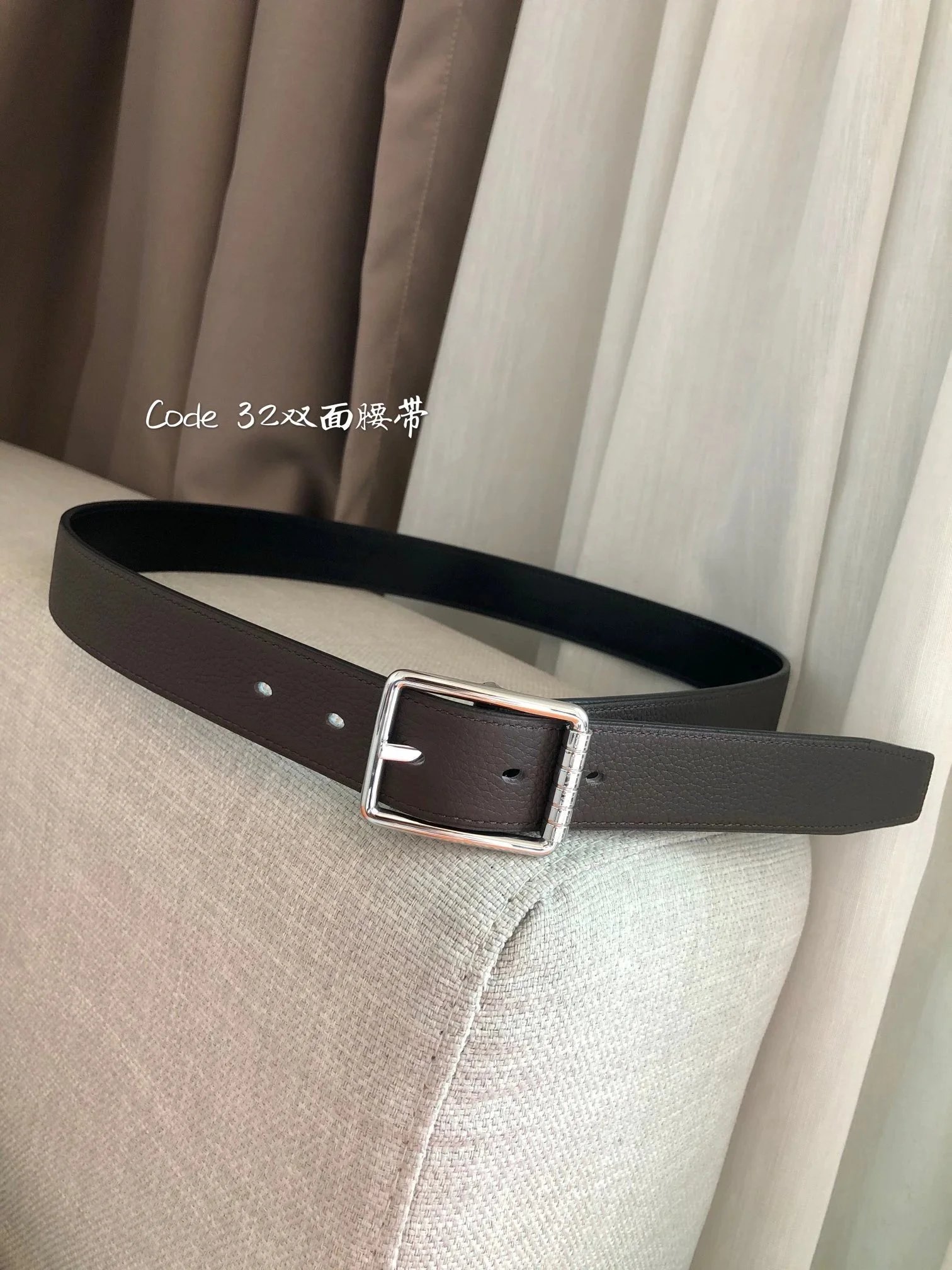 Hermès Belts 32 mm reversible grained leather pin-buckle belt — Style: 7