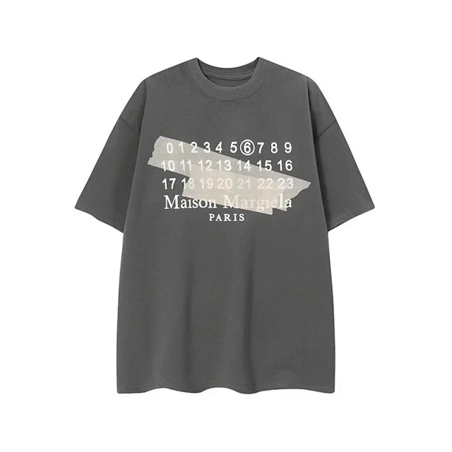 Maison Margiela T-Shirts Crew Neck Graphic product detail image 10