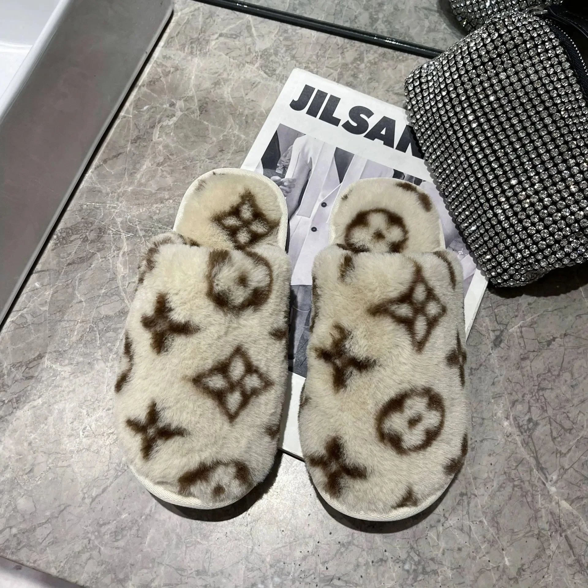 Fuzzy Slippers With Monogram Pattern