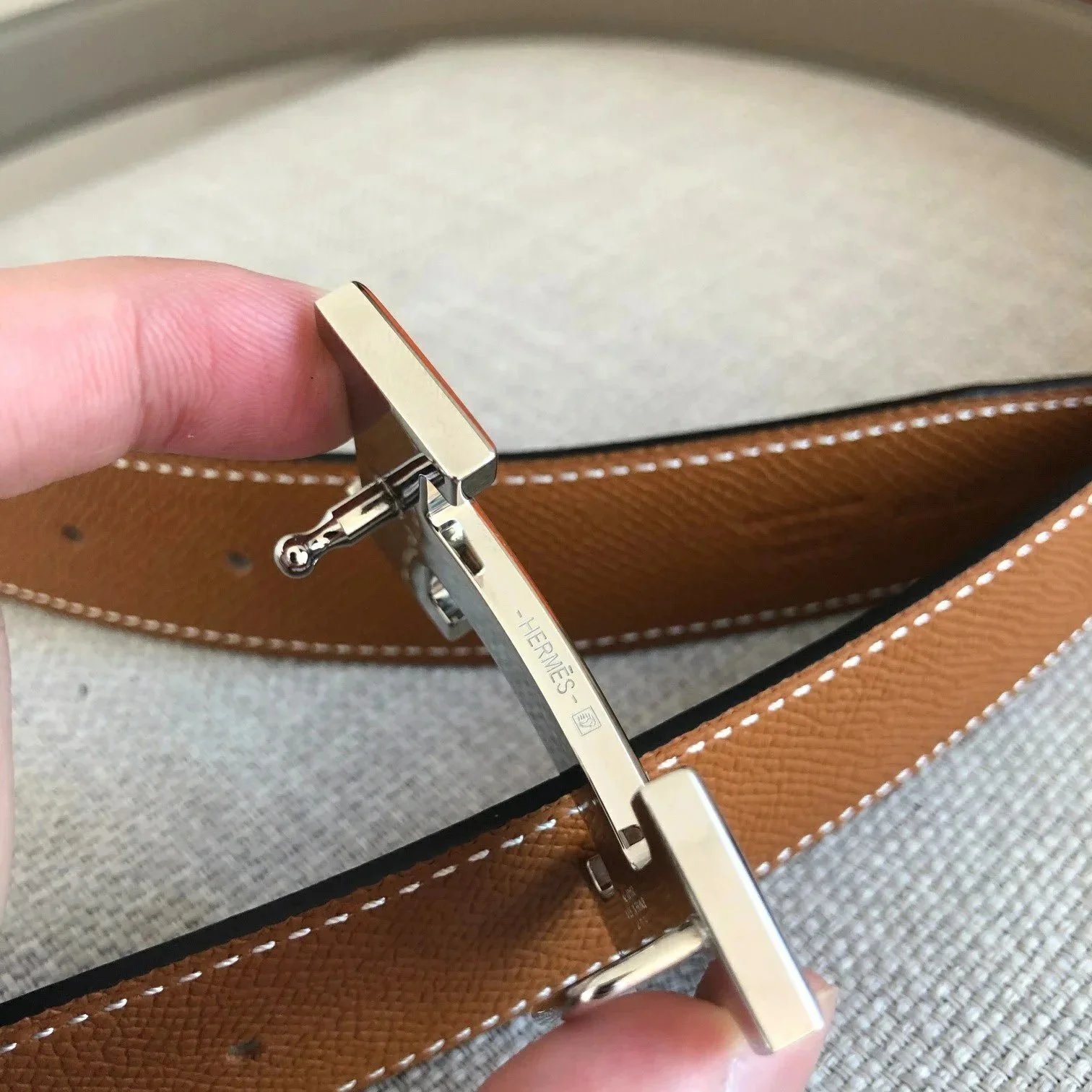 Hermès Belts Reversible 32 mm leather belt with H buckle image 14