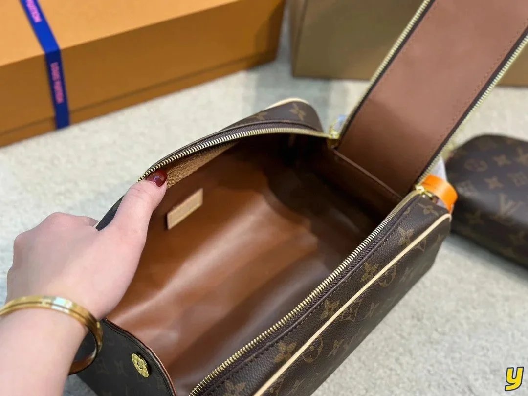Louis Vuitton Travel Bags Monogram Double-Zip Toiletry Bag image 11