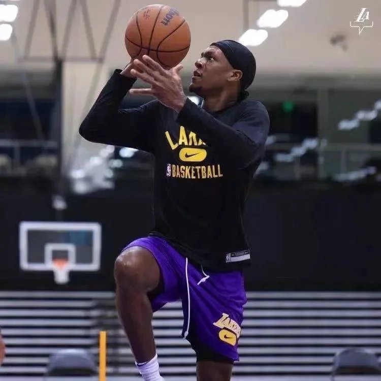 Nike T-Shirts NBA basketball long-sleeve Dri-FIT T-shirt image 3