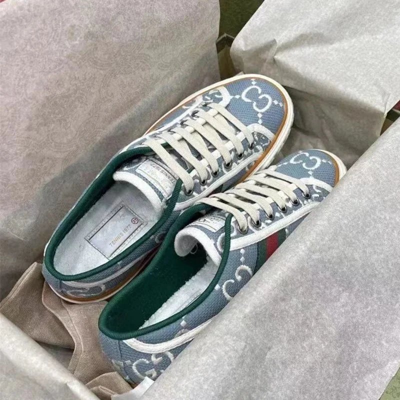 Gucci Sneakers Low-Top Canvas Web-Stripe — Light blue