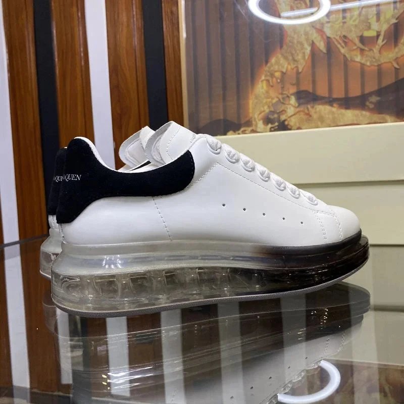 Alexander McQueen Sneakers Leather low-top with transparent air-cushion sole — air cushion black velvet tail