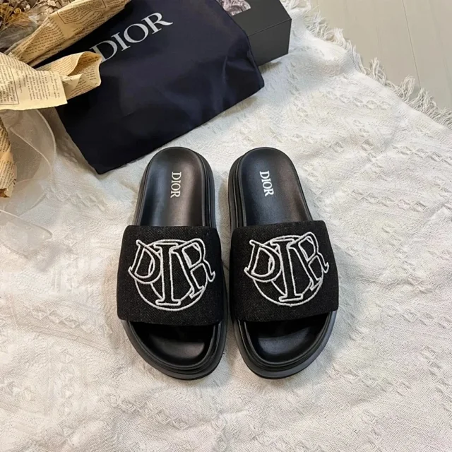 Dior Slippers CD-logo slide product detail image 2