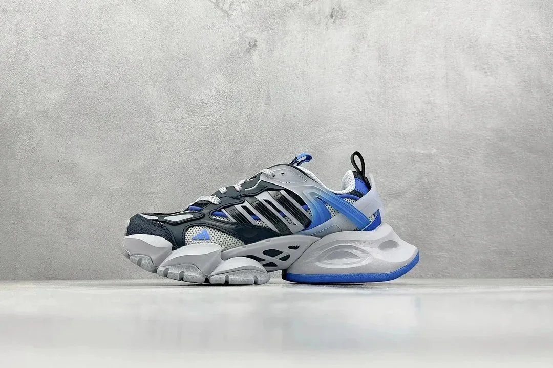 adidas Sneakers AD VENTO XLG DELUXE — 19