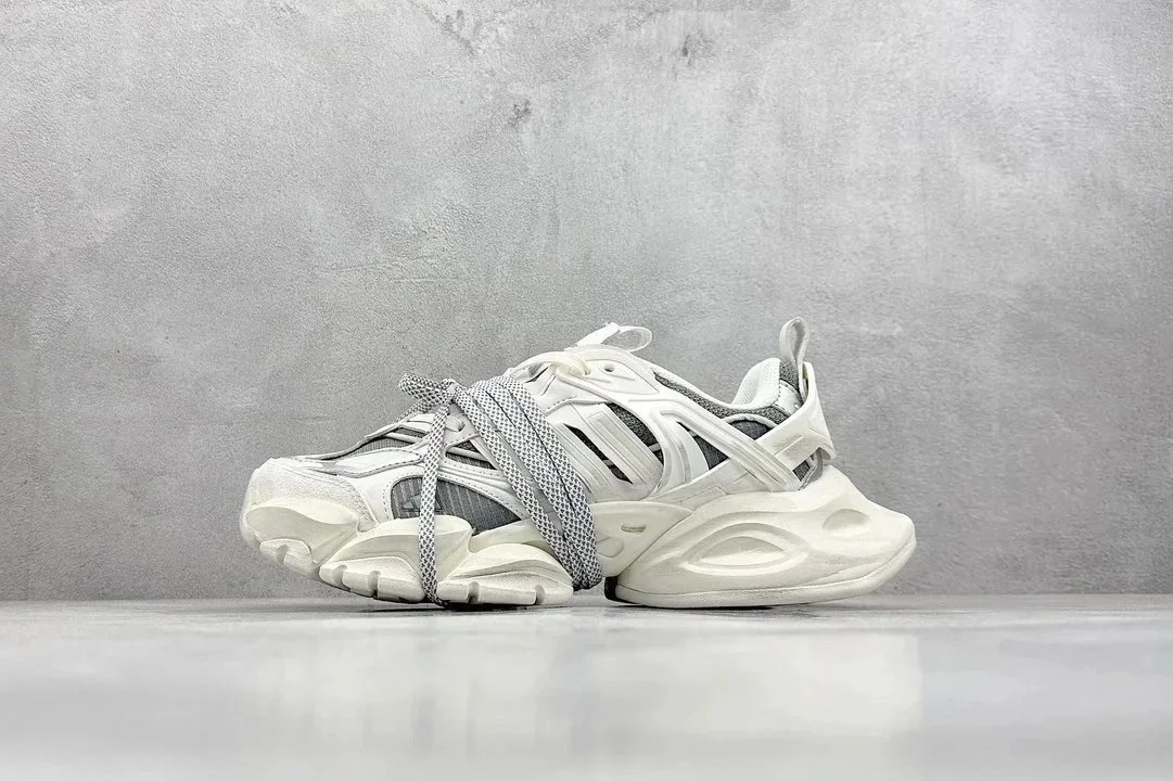 adidas Sneakers AD VENTO XLG DELUXE — 17