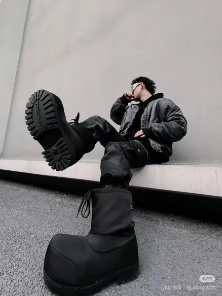Balenciaga Snow Boot Black Boots - 7