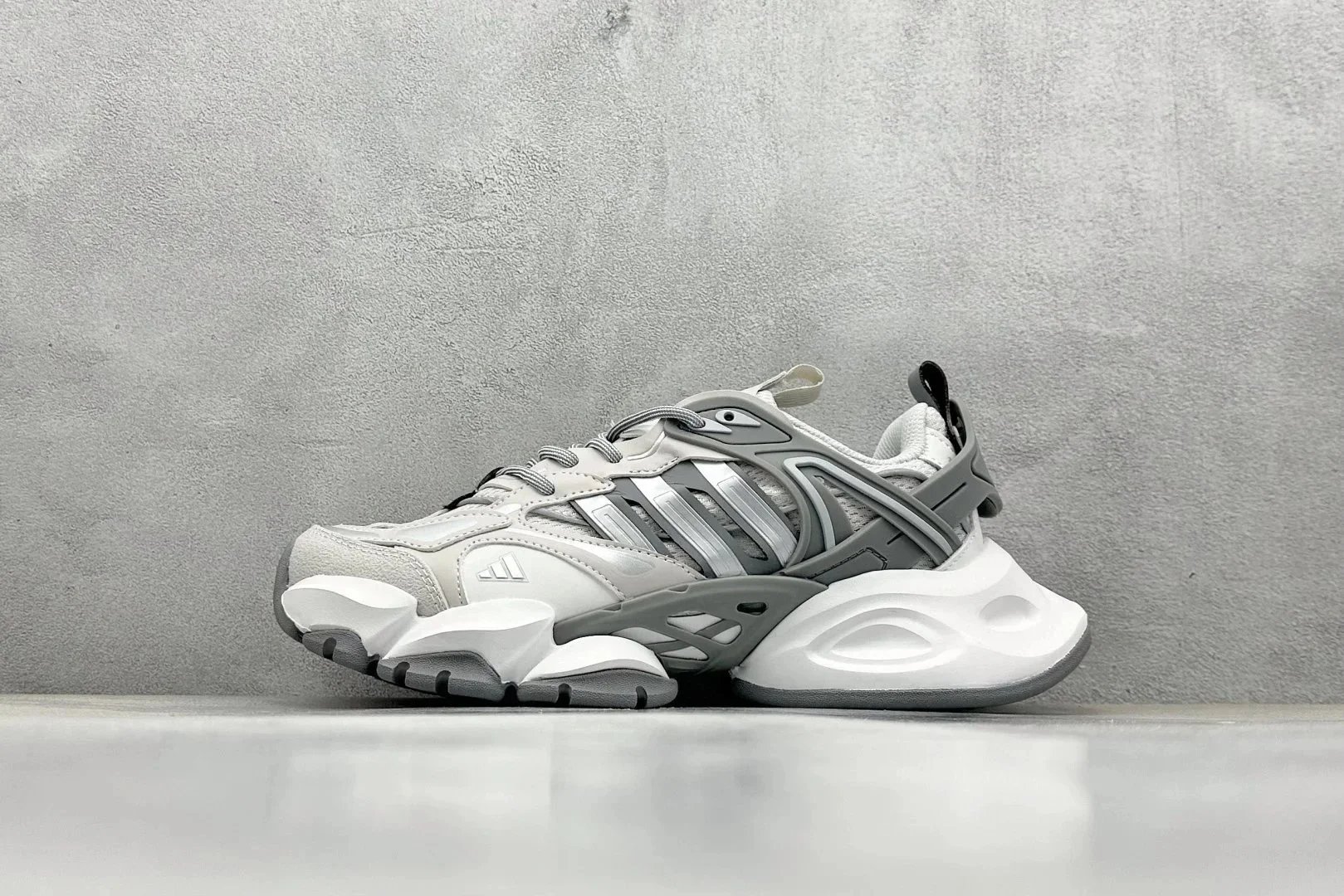adidas Sneakers AD VENTO XLG DELUXE — 35