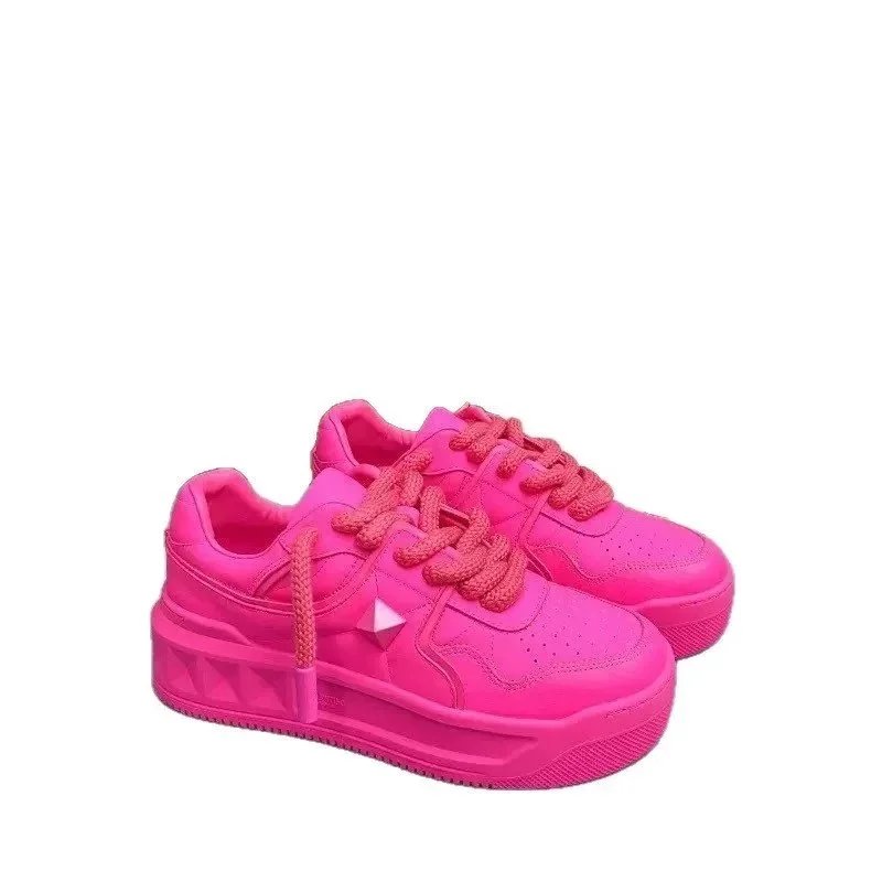 Valentino Garavani Sneakers Low-top platform with pyramid stud detail image 5