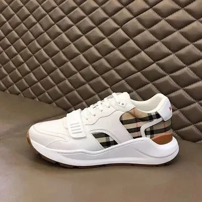 Burberry Sneakers Check-panel strap product detail image 2