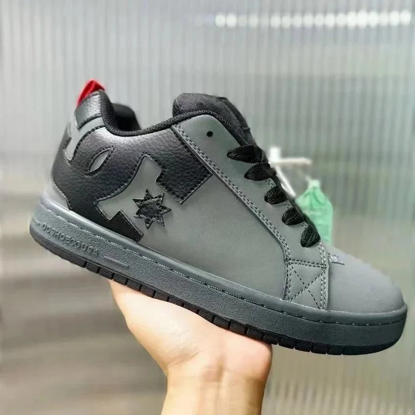 DC Shoes Sneakers Court Graffik low-top — Gray-black