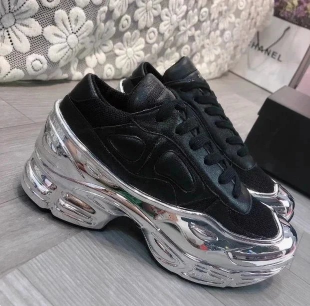 Raf Simons Sneakers Low-Top with Metallic Sculpted Sole — Black