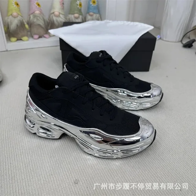 Raf Simons Sneakers Low-Top with Metallic Sculpted Sole product detail image 3