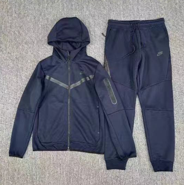 ALI A Gradetech fleece suit 5