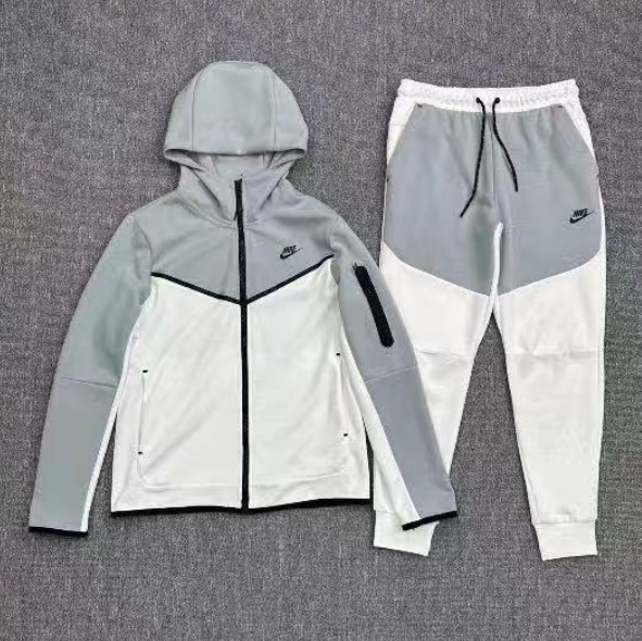 ALI A Gradetech fleece suit 12