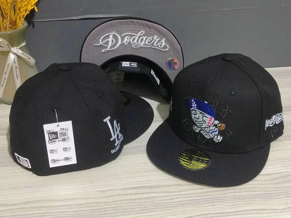 New Era Hats 59FIFTY fitted flat-brim baseball cap with Los Angeles Dodgers embroidery — Figure 25