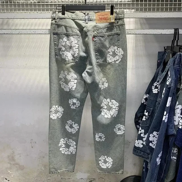 Levi's Jackets All-over floral print denim jacket product detail image 2