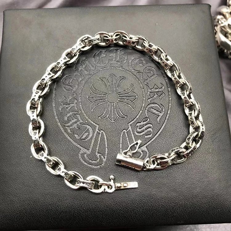Unbranded Jewelry Floral cross link bracelet — Fine Letter Bracelet