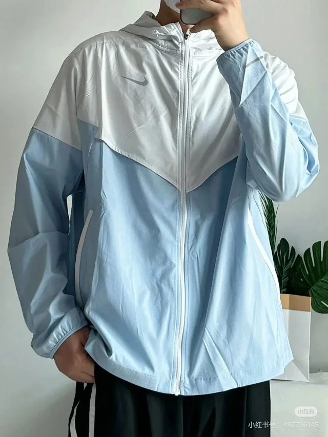 Nike Jackets Hooded lightweight windbreaker product detail image 1