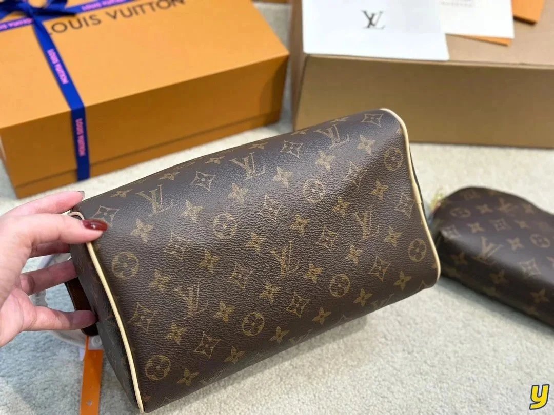 Louis Vuitton Travel Bags Monogram Double-Zip Toiletry Bag image 8